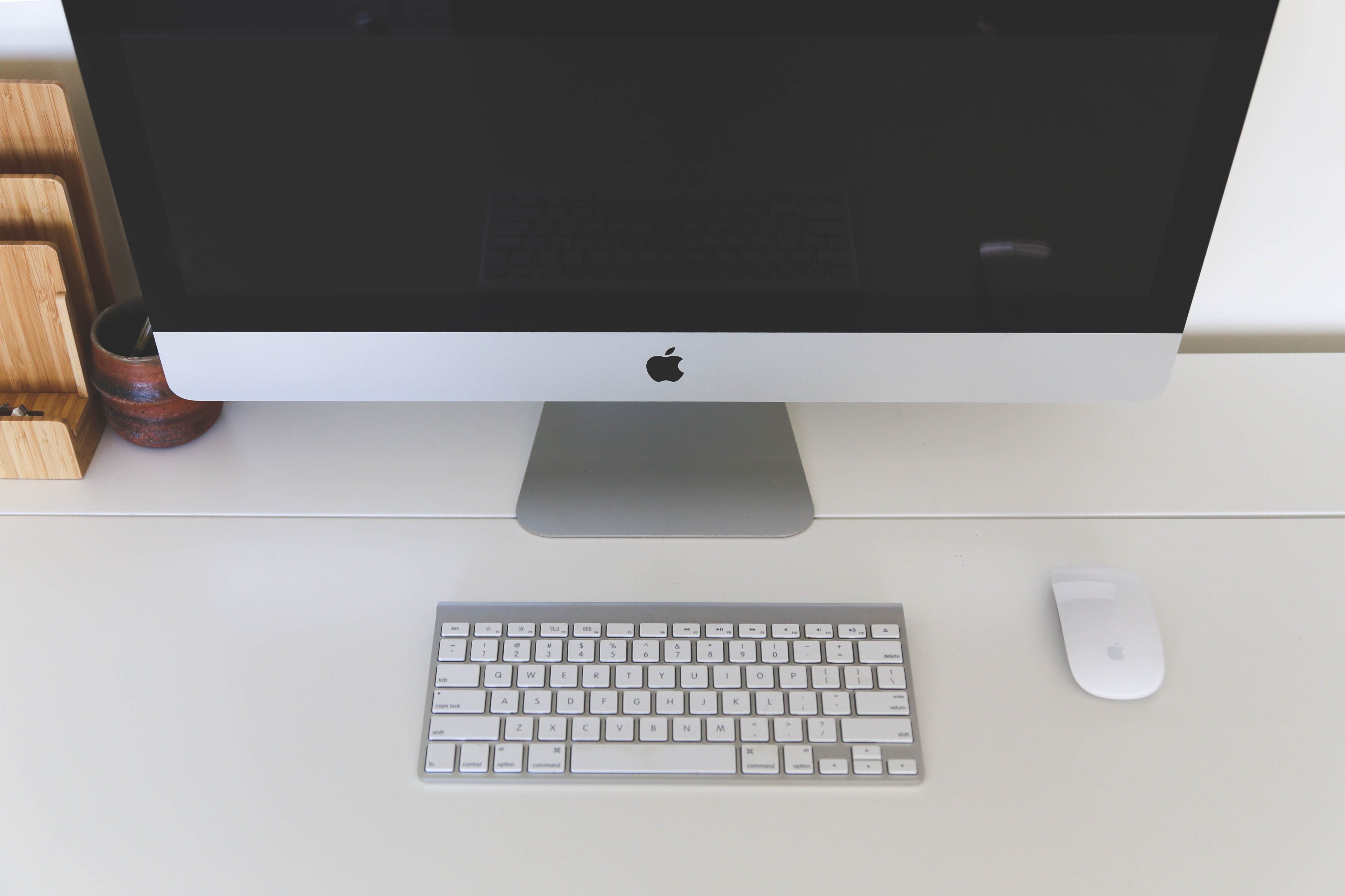 Minimalist Smart Circuit Workspace